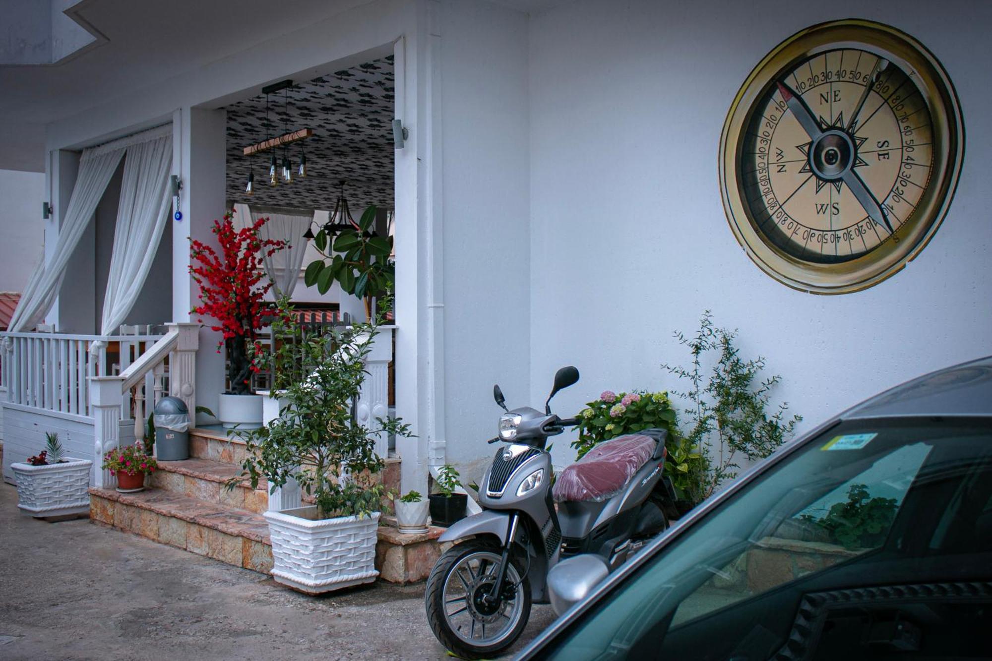 Hotel Fron Sarande Exterior photo